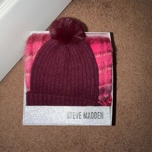 Steve Madden hat and scarf